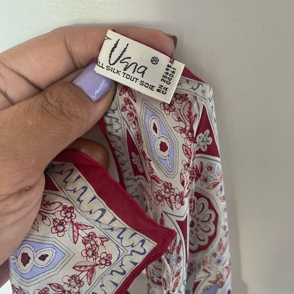 Vana Silk Scarf Made in Japan Floral Print - Picture 6 of 7